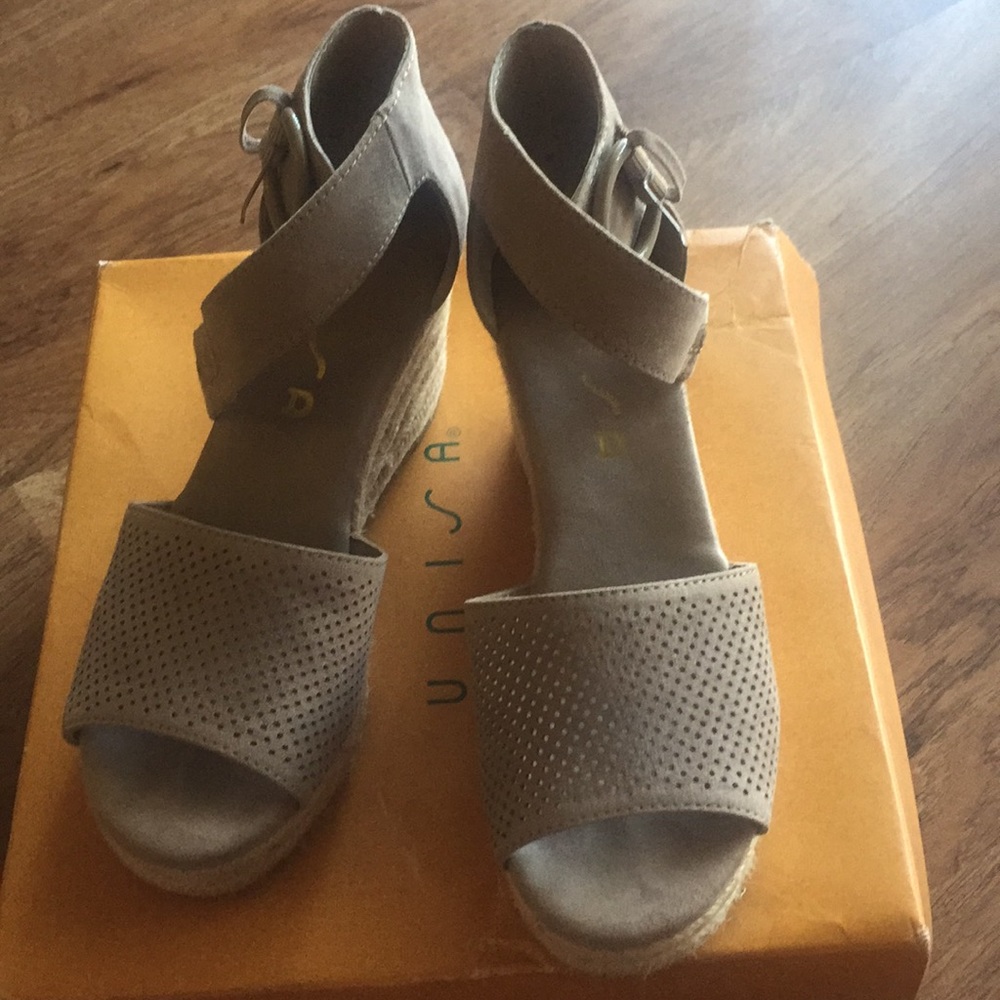 Unisa wedges 6